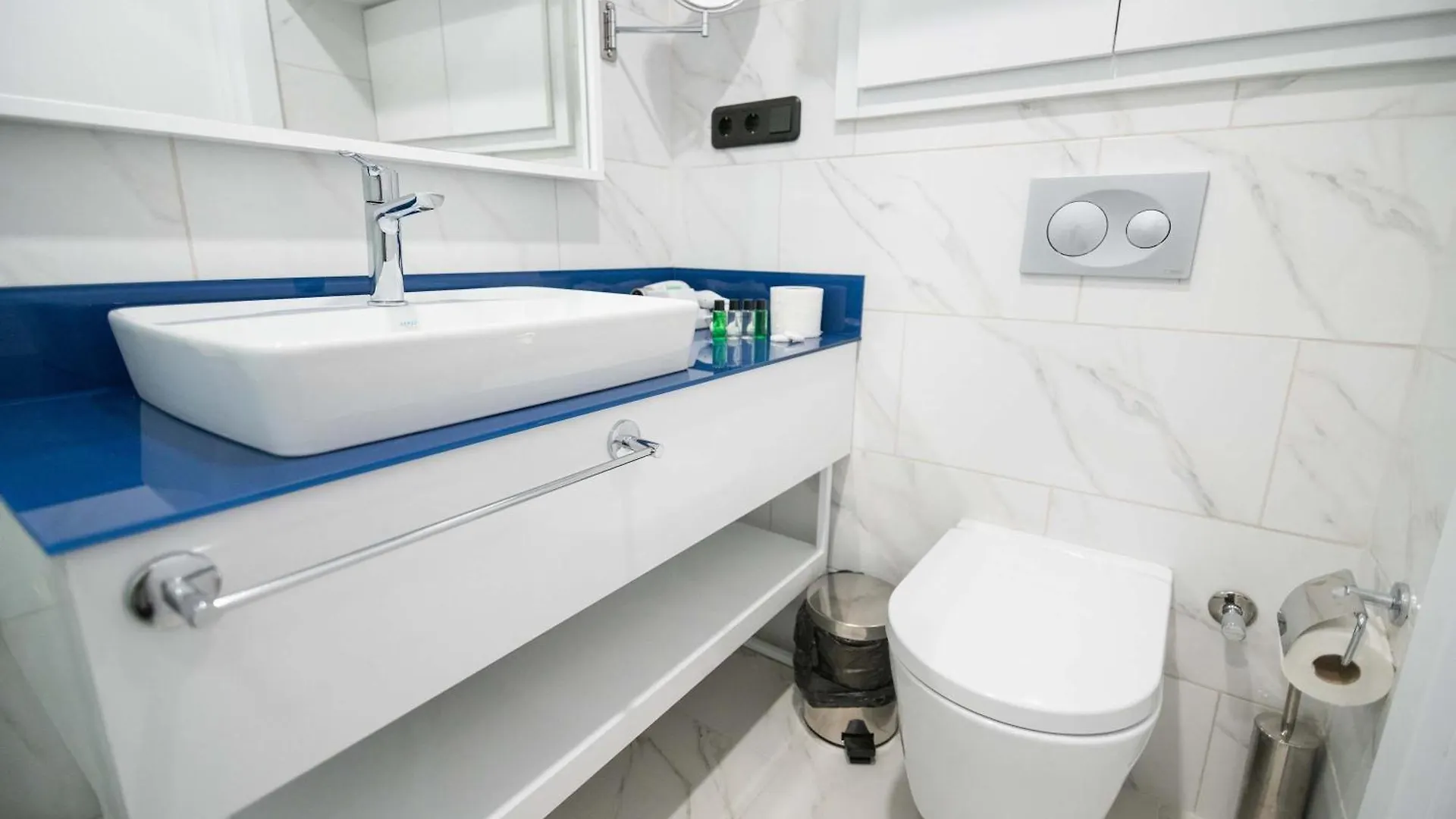 Modern Sea View Apt In Batumi - By Wehost